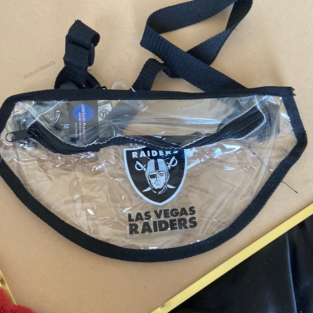 Raiders clear Fanny pack